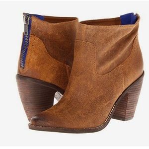 DV by Dolce Vita Celvin Suede Booties